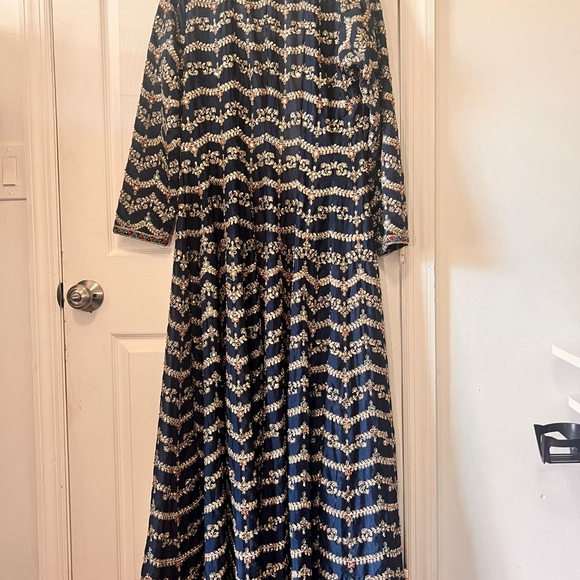 Desi Dress/ Gown/ Lehenga - Picture 9 of 9